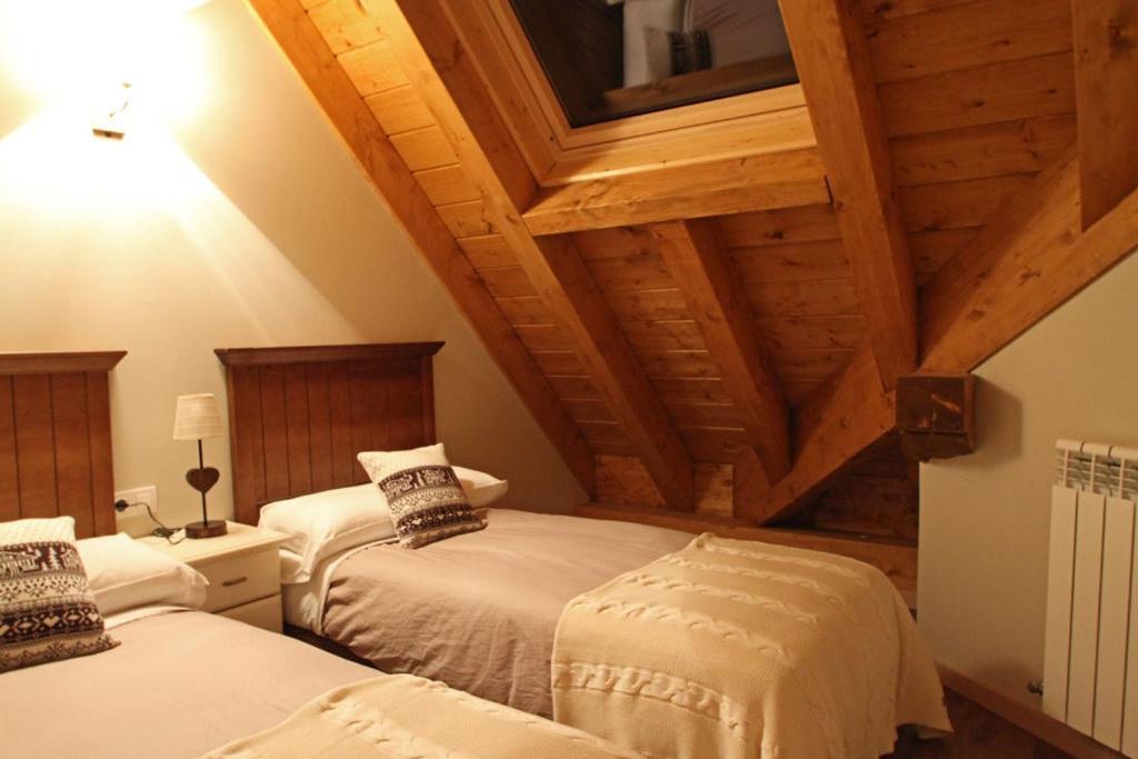 Aparthotel Foratata Sallent de Gállego Habitación foto